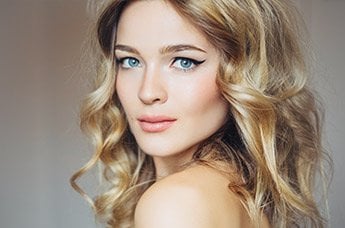 Как осветлить волосы